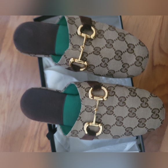 Gucci slides - Picture 1 of 5